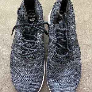 nike air max motion 2 pumice silver